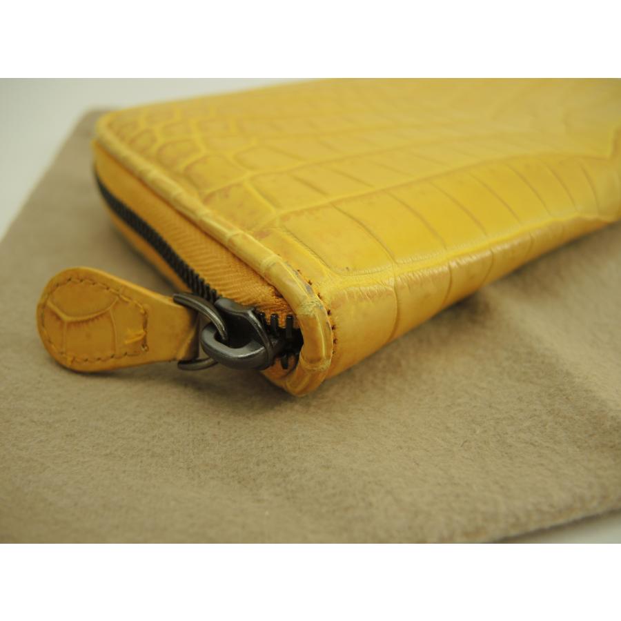 BOTTEGA VENETA（ボッテガ・ヴェネタ） ラウンドジップ長財布