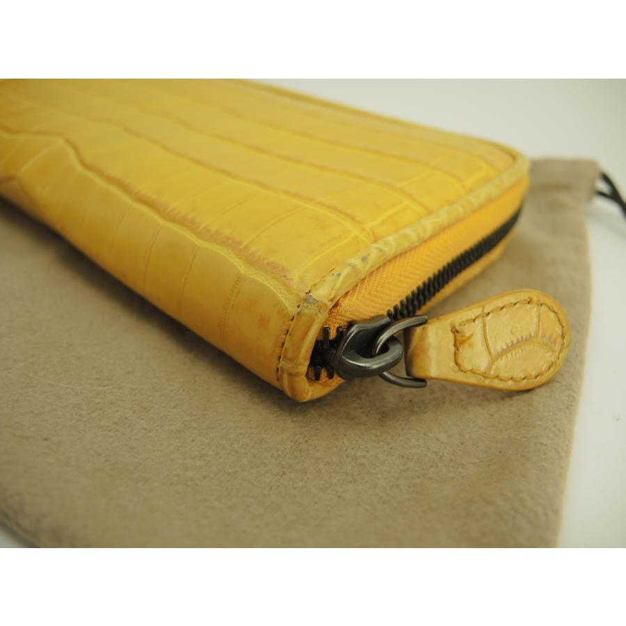 BOTTEGA VENETA（ボッテガ・ヴェネタ） ラウンドジップ長財布