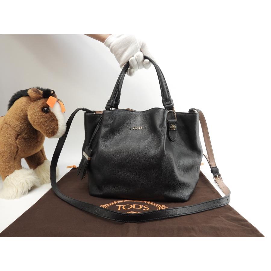 【極美品✨】TOD'S ミニトートバッグ 2way 最新モデル 黒　ショルダー TOD'S（トッズ） ミニトートバッグ レザー黒 ショルダーストラップ付