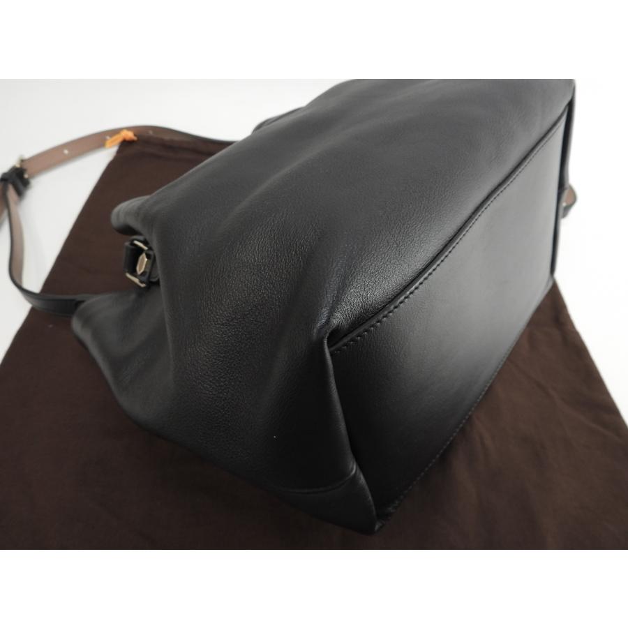 TOD'S（トッズ） ミニトートバッグ レザー黒 ショルダーストラップ付