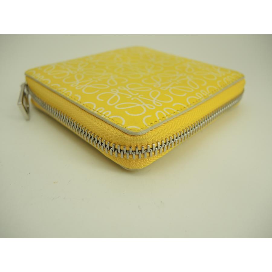 LOEWE（ロエベ） スクエアジップウォレット アナグラム レザー黄 2折