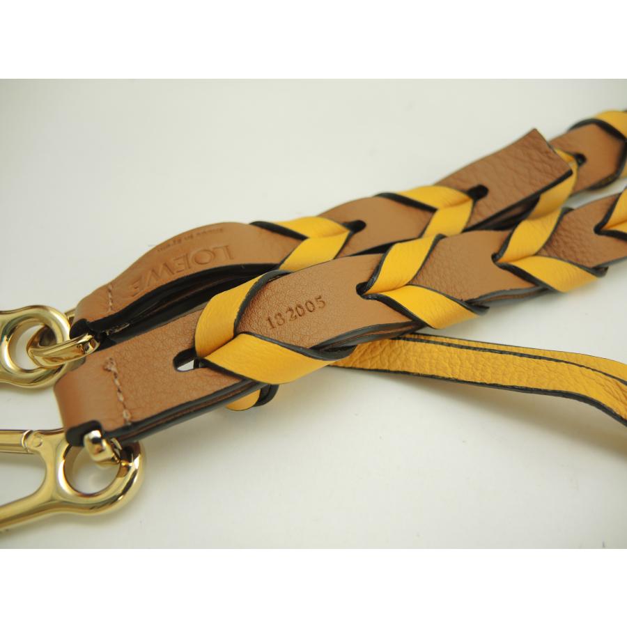 極美品✨LOEWE ロエベ　ショルダーストラップ　レザー　ゴールド金具　ロゴ有り ロエベ ショルダーストラップ シン レザー茶黄 ロング ゴールド金具 極