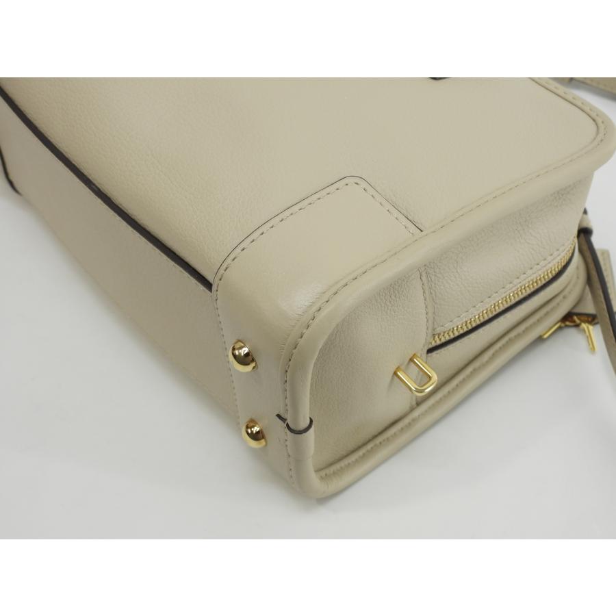 Amazona（LOEWE） ロエベ アマソナ23 レザー グレージュ ポシェット s 