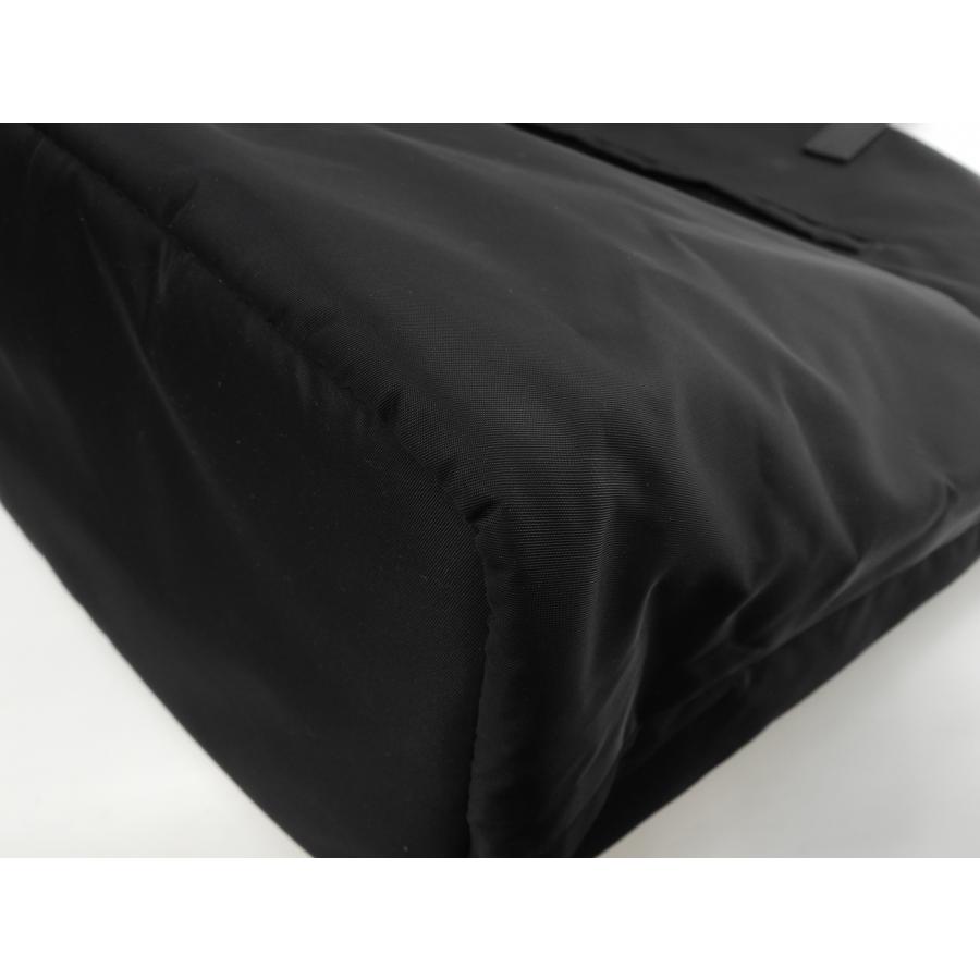 極美品‼️プラダ　PRADA ナイロン　トートバッグ　ビジネスバッグ　黒 PRADA（プラダ） トートバッグ メンズ ナイロン黒 縦長ハンドバッグ 極