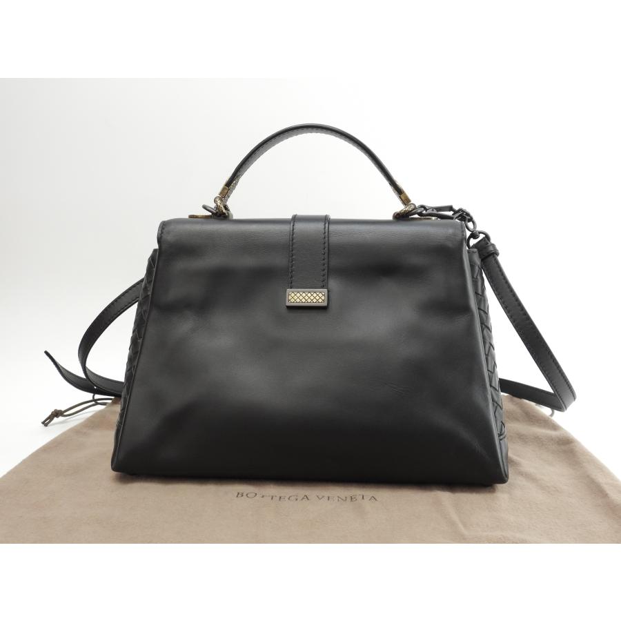 BOTTEGAVENETA イントレチャート　ハンドバッグ　 黒　レザー ボッテガヴェネタ BOTTEGAVENETA ハンドバッグ イントレチャート
