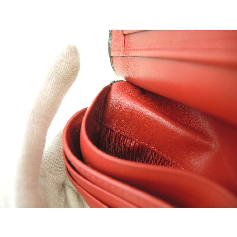 PRADA（プラダ） コンパクトウォレット ハート レザー黒 財布 2折財布