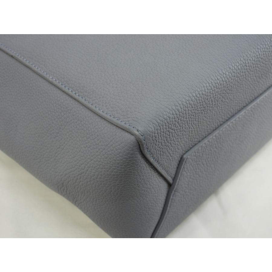 CELINE（セリーヌ） ソーサングルバケット スモール レザー薄青