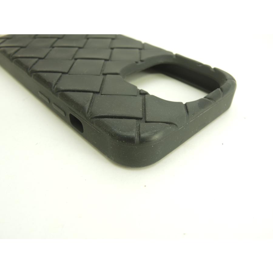 BOTTEGA VENETA（ボッテガ・ヴェネタ） iphone14Proケース 中イントレ