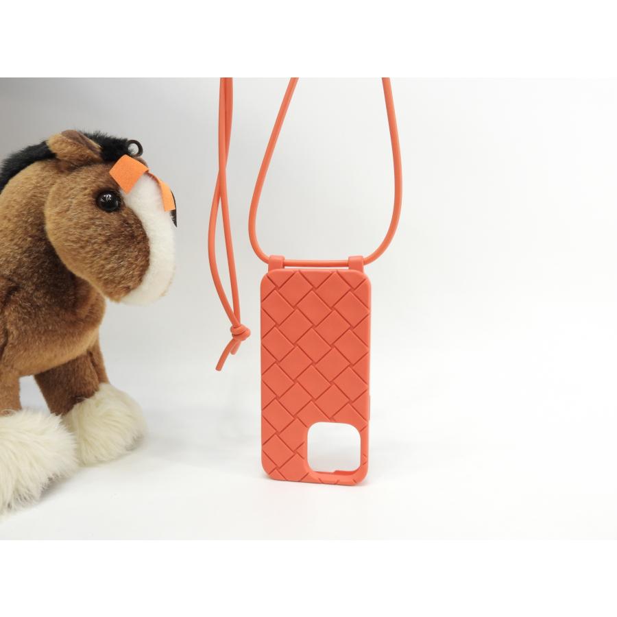 BOTTEGA VENETA（ボッテガ・ヴェネタ） s付iphone14Proケース 中