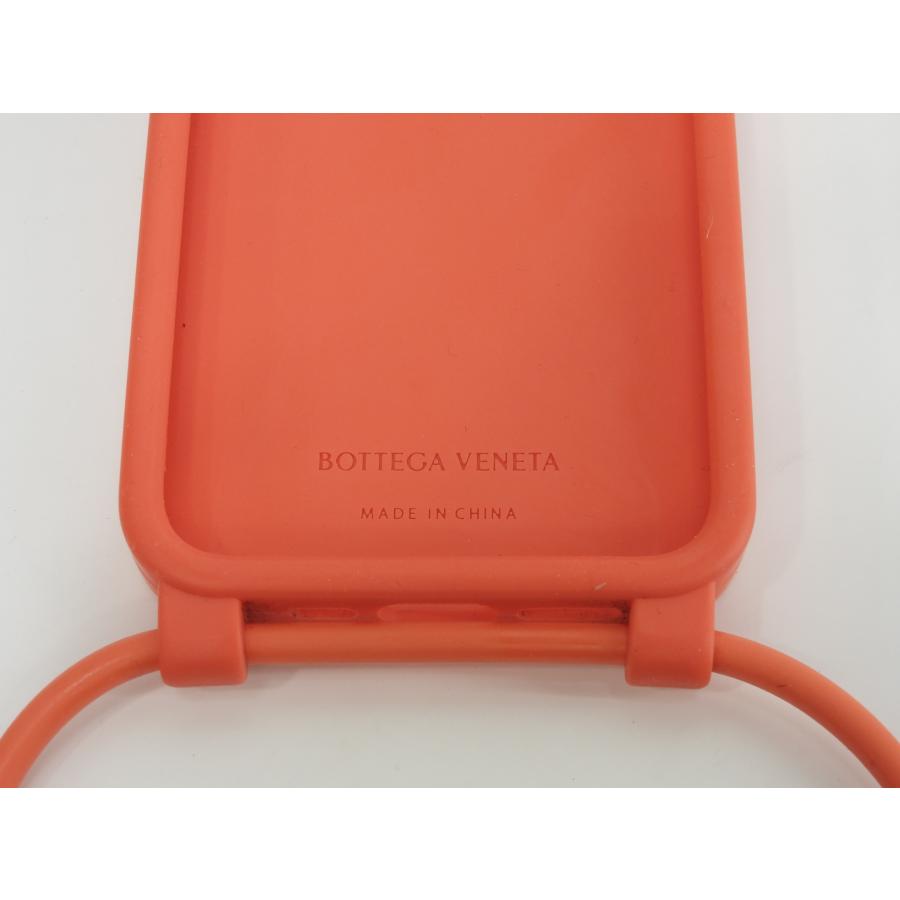 BOTTEGA VENETA（ボッテガ・ヴェネタ） s付iphone14Proケース 中