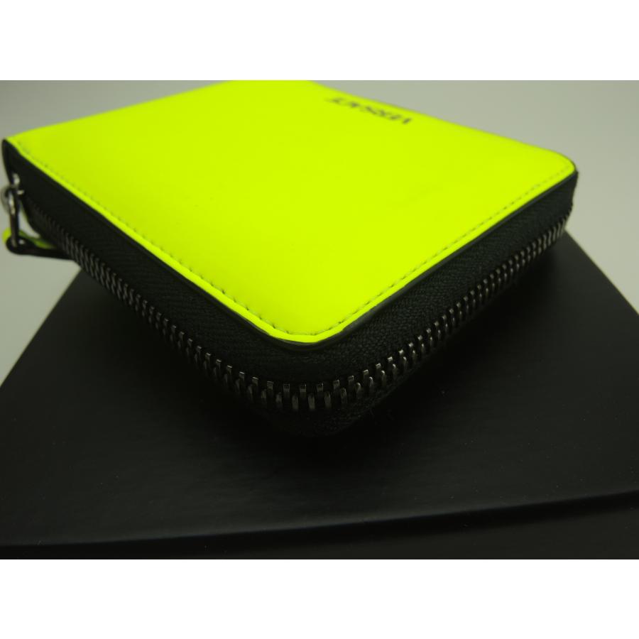 新品未使用 ベルサーチ メデューサ ジップレザー ウォレット 蛍光