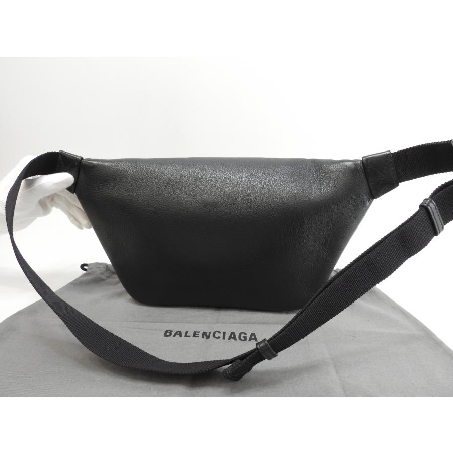 現行モデル 美品 バレンシアガ エブリデイ ベルトバッグ ボディバッグ EVERYDAY（BALENCIAGA） バレンシアガ ベルトバッグ エブリデイ