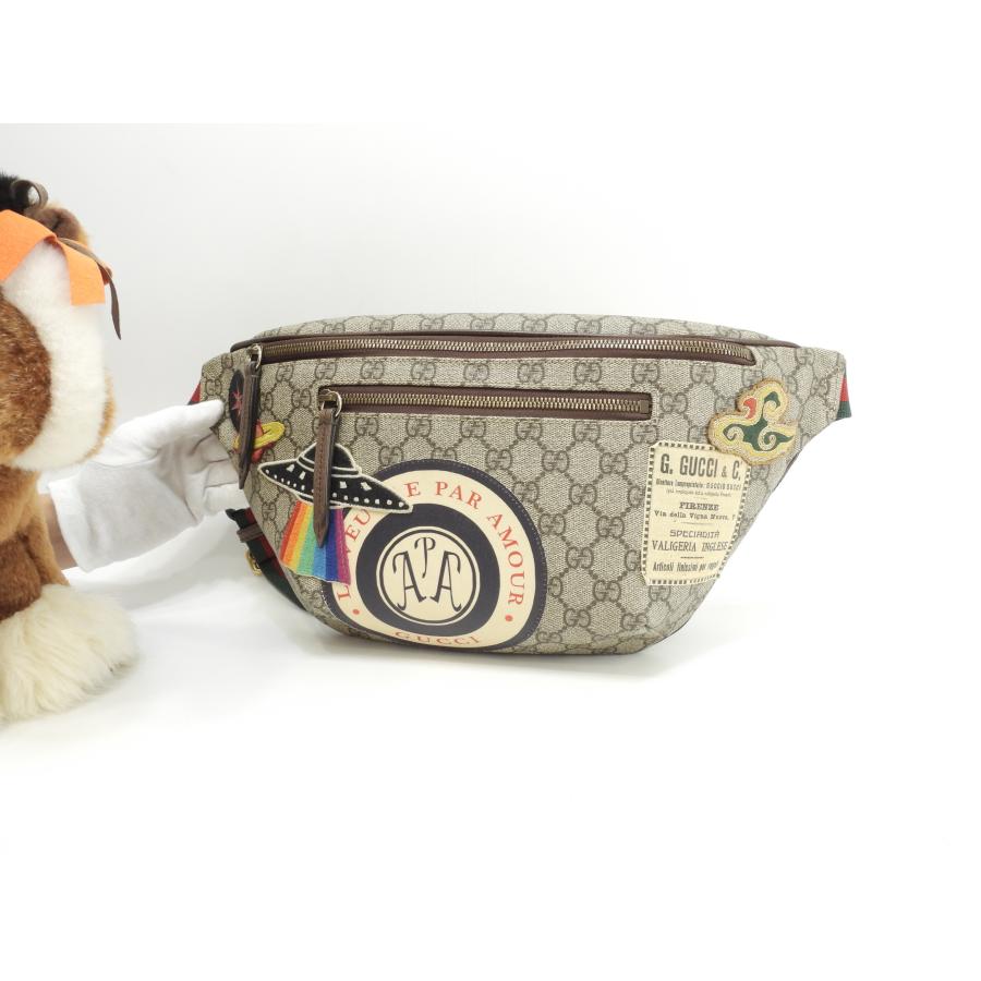 GUCCI GG スプリームクーリエボディバッグ