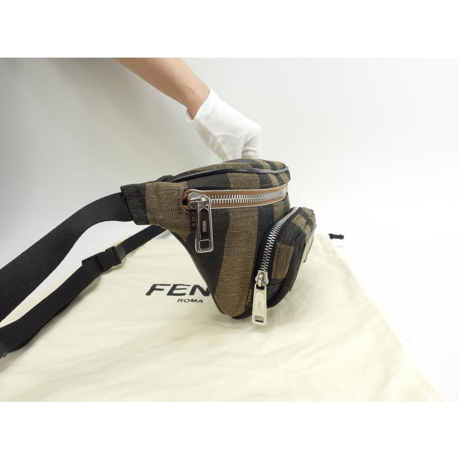 FENDI（フェンディ） ボディバッグ小 ペカン ナイロン黒黄 ウエスト