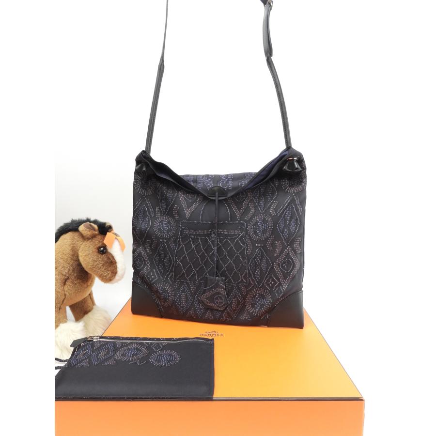 HERMES エルメス シルキーシティPM シルク/レザー 黒 ショルダー HERMES エルメス シルキーシティPM シルク/レザー 黒 ショルダー