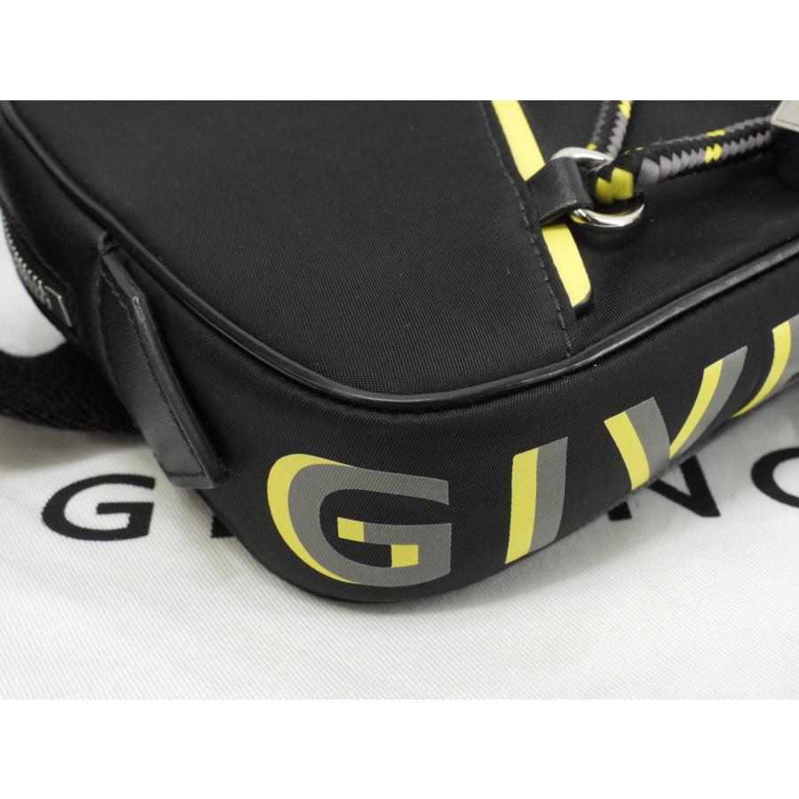 GIVENCHY（ジバンシィ） ボディバッグ ナイロン/レザー 黒黄