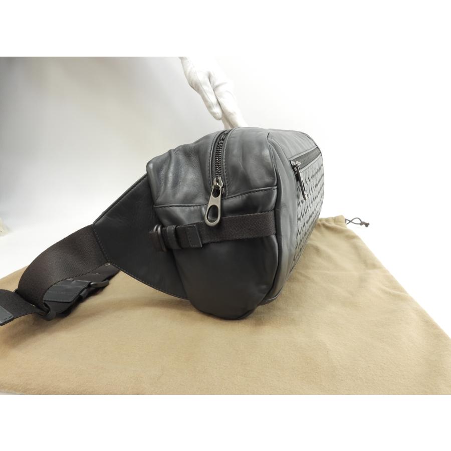 BOTTEGA VENETA（ボッテガ・ヴェネタ） ボディバッグ大 イントレ