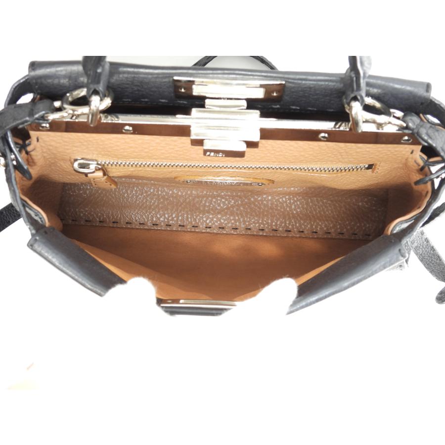 FENDI セレリア ピーカブー レギュラー ブラック キャメル ハンドバッグ FENDI - FENDI セレリア ピーカブー レギュラー ブラック キャメル