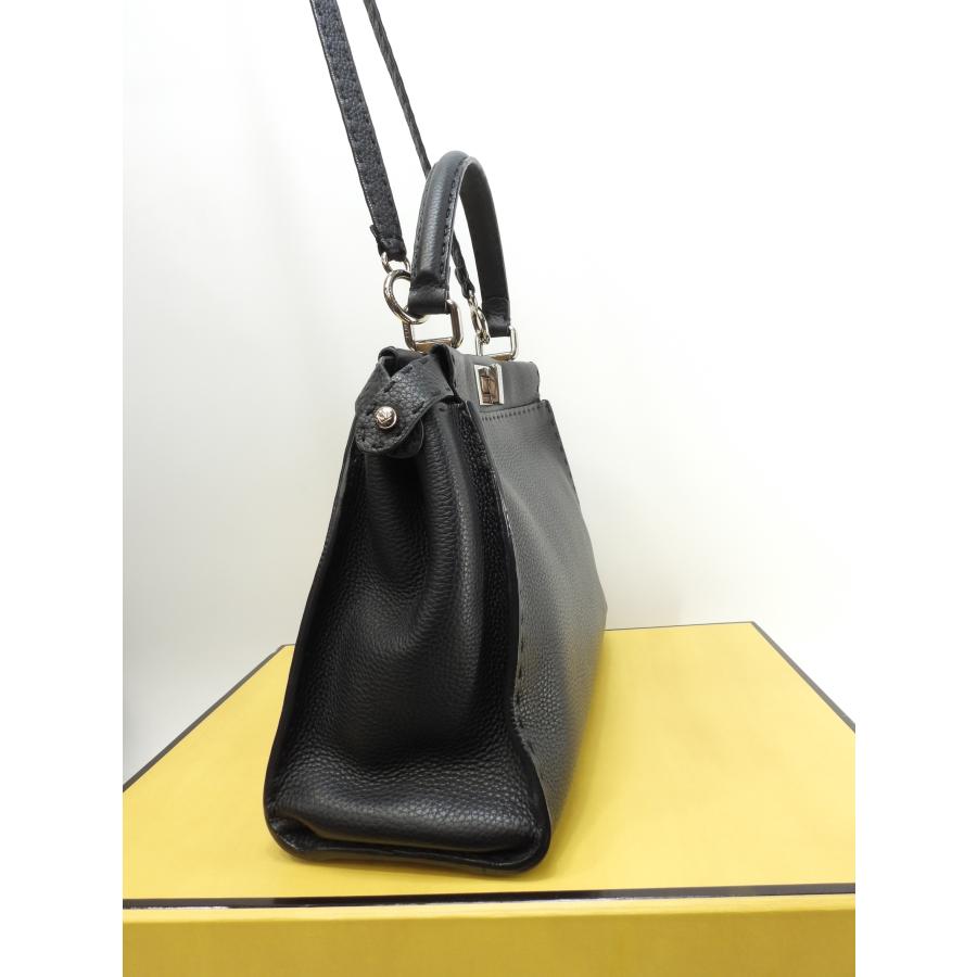 PEEKABOO フェンディ ピーカブー レギュラー セレリアレザー黒