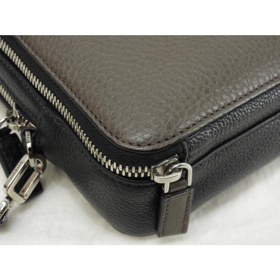 PRADA（プラダ） セカンドバッグ レザー 灰黒 クラッチウォレット