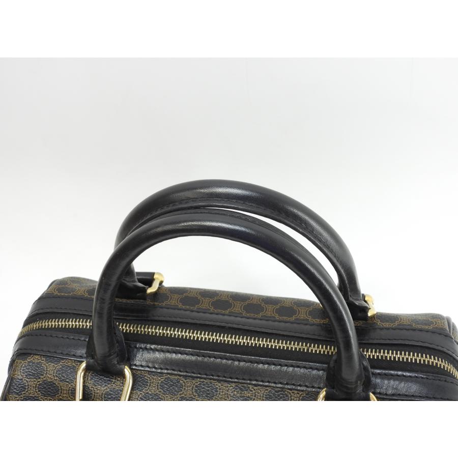 【美品】セリーヌ　ショルダーバッグ　トリオンフ　マカダム　レザー　ブラック ☆美品☆ セリーヌ マカダム カーフスキン ショルダーバッグ ブラック