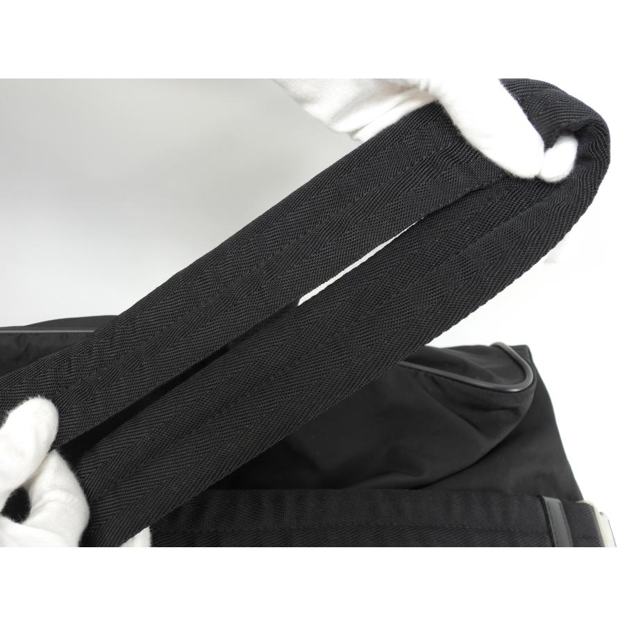 PRADA（プラダ） s付ボストンバッグ大 ナイロン 黒 トラベル 旅行用