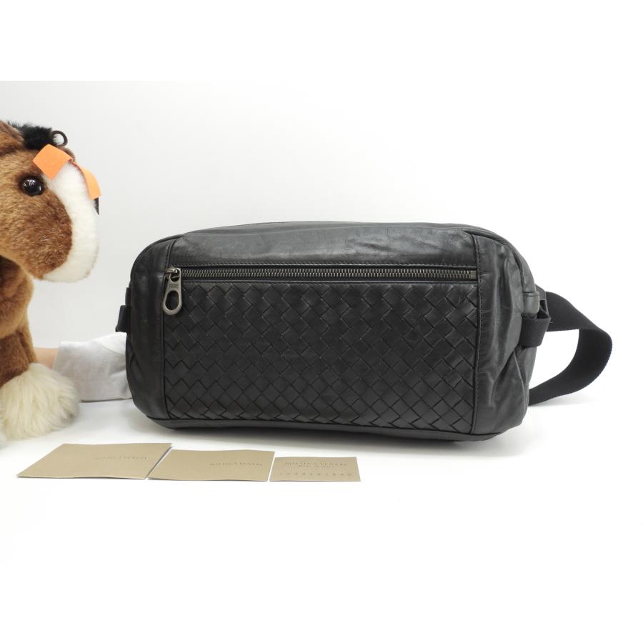 BOTTEGA VENETA（ボッテガ・ヴェネタ） ボディバッグ中 イントレ