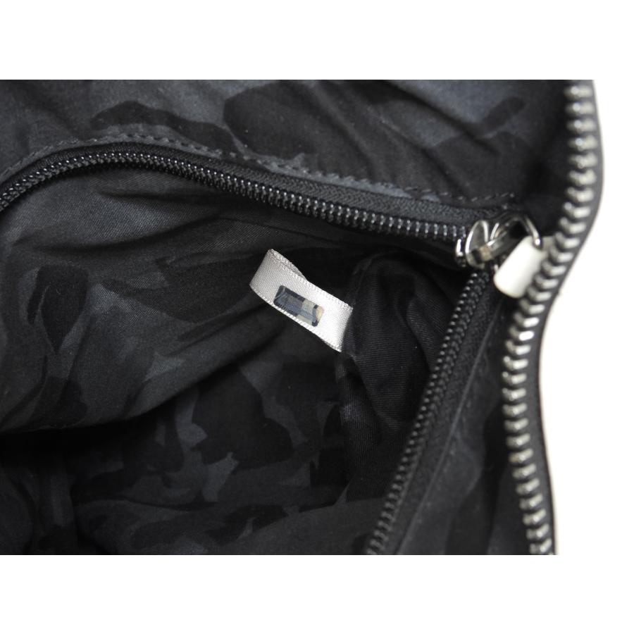 【良品✨】ジミーチュウ フィッツロイ バックパック レザー 星スタッズ 白 FITZROY ジミーチュウ フィッツロイ 星スタッズ レザー白 バックパック