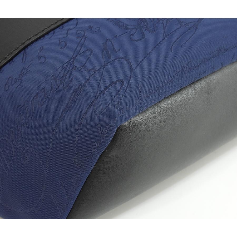 Berluti（ベルルッティ） ボディバッグ カリグラフィ ナイロン紺