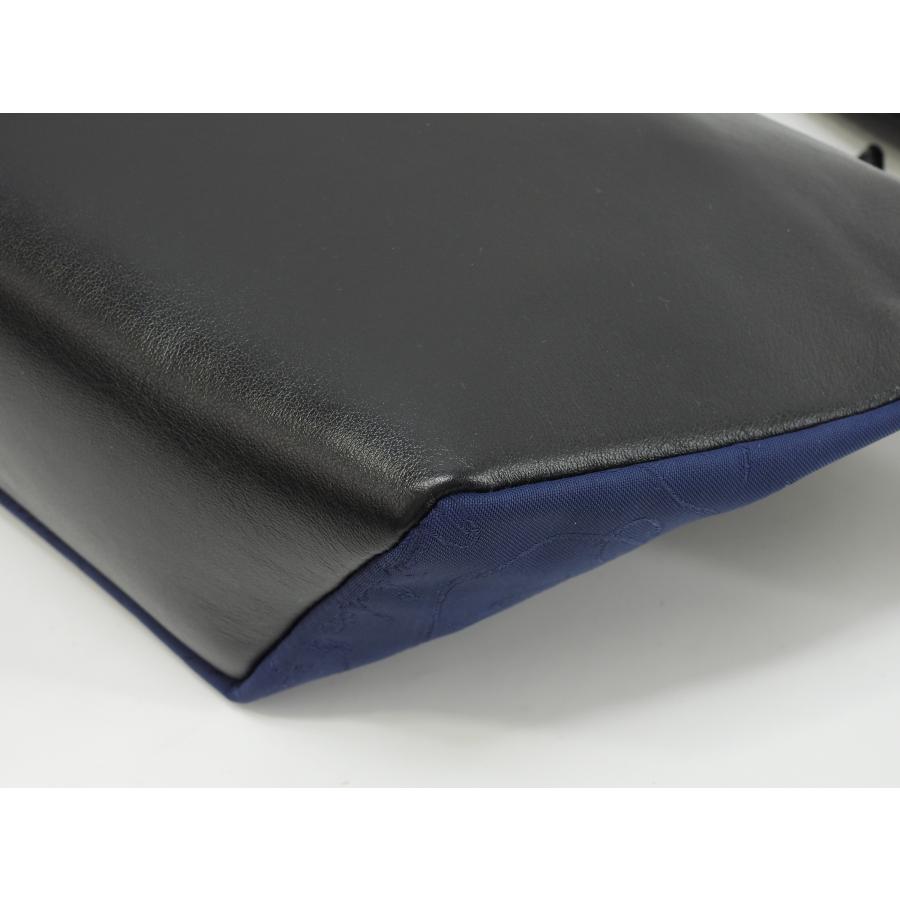 極美品 ベルルッティ Berluti コンプライス ボディバッグ カリグラフィー Berluti（ベルルッティ） ボディバッグ カリグラフィ ナイロン紺