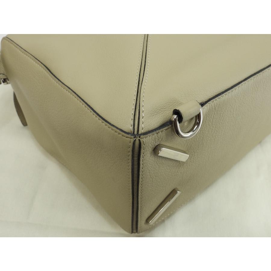 Puzzle（LOEWE） ロエベ パズルバッグ ミディアム レザー/グレージュ 