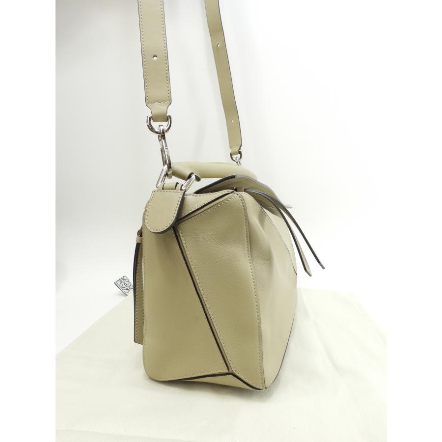Puzzle（LOEWE） ロエベ パズルバッグ ミディアム レザー/グレージュ