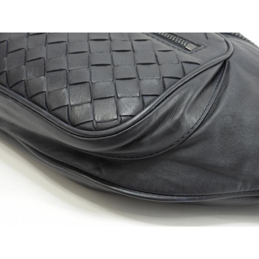 BOTTEGA VENETA（ボッテガ・ヴェネタ） ボディバッグ小 イントレ