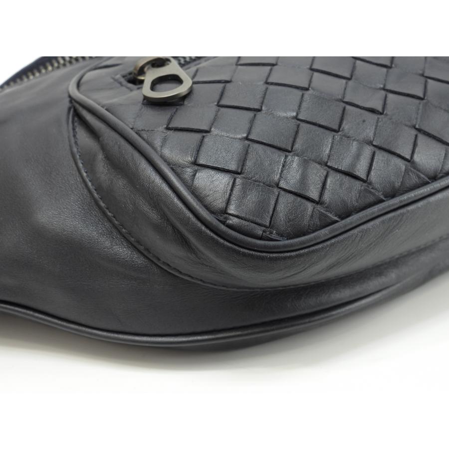 BOTTEGA VENETA（ボッテガ・ヴェネタ） ボディバッグ小 イントレ