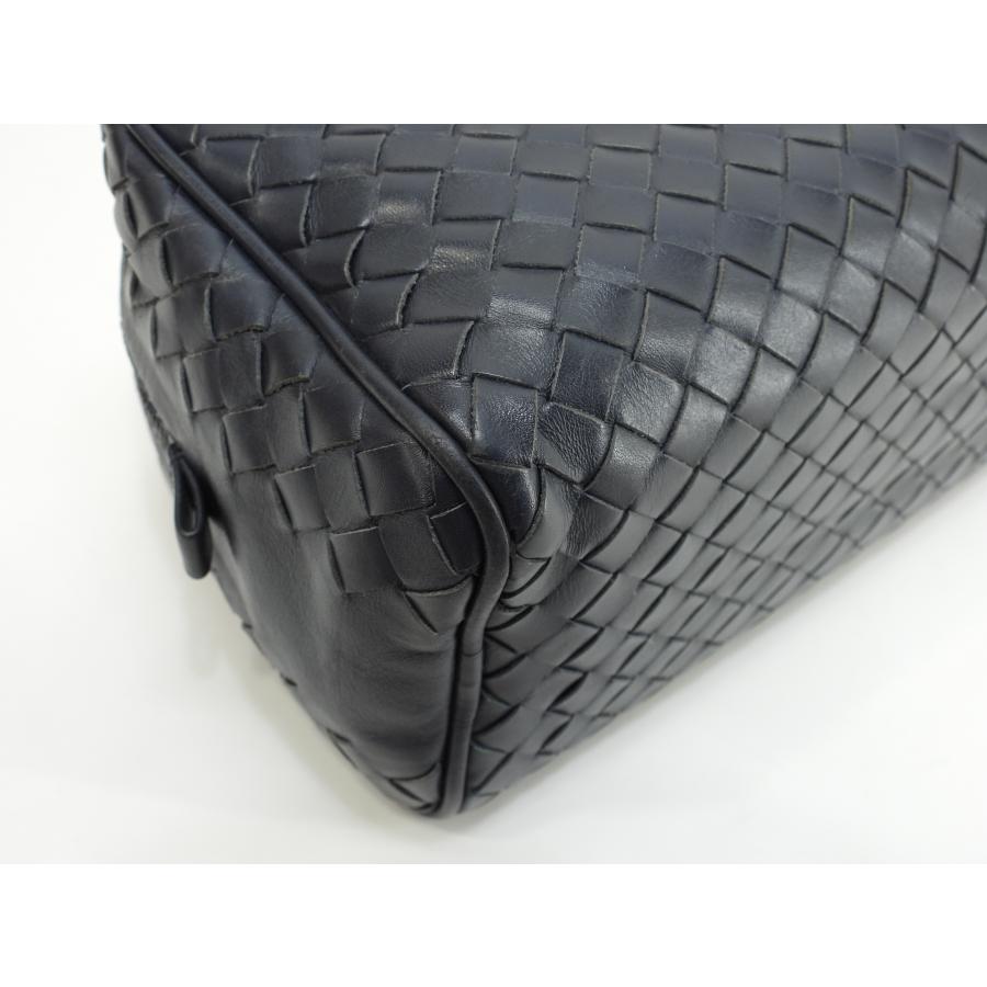 BOTTEGA VENETA（ボッテガ・ヴェネタ） クラッチ イントレチャート