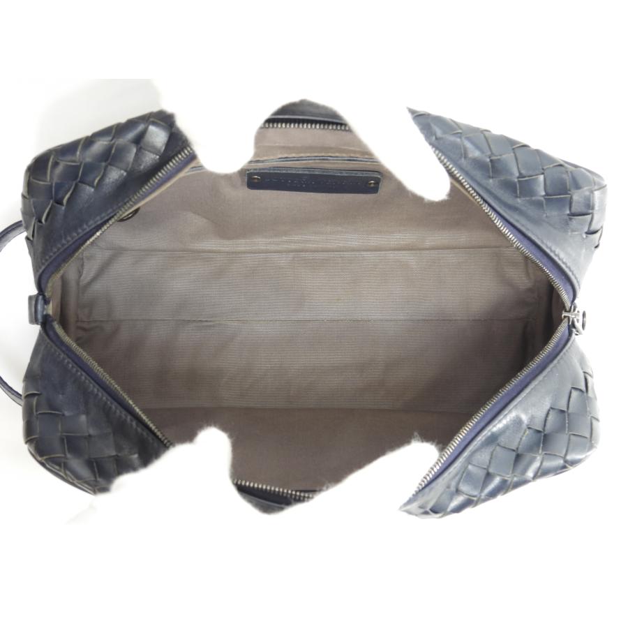 BOTTEGA VENETA（ボッテガ・ヴェネタ） クラッチ イントレチャート