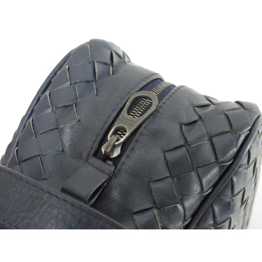 BOTTEGA VENETA（ボッテガ・ヴェネタ） クラッチ イントレチャート