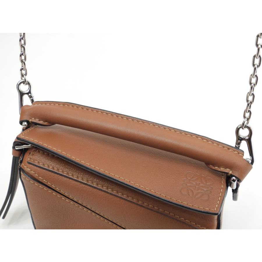 Puzzle（LOEWE） ロエベ パズルバッグ ナノ レザー茶 ミニポシェット
