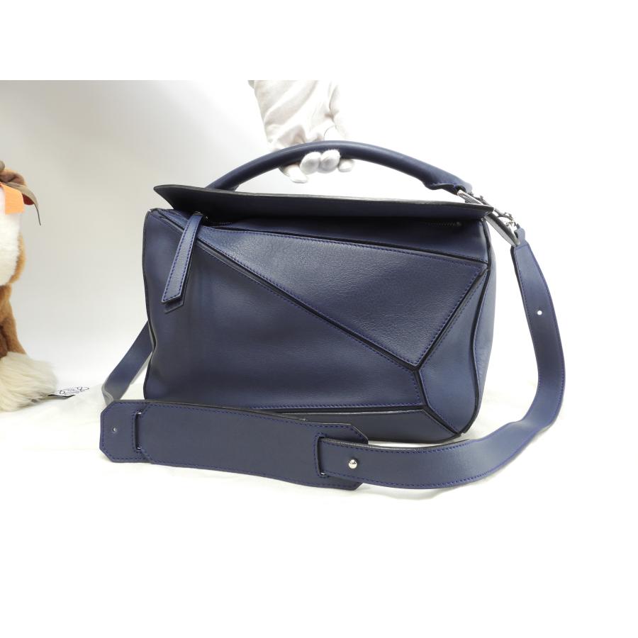 Puzzle（LOEWE） ロエベ パズルバッグ ミディアム レザー紺 ショルダー 