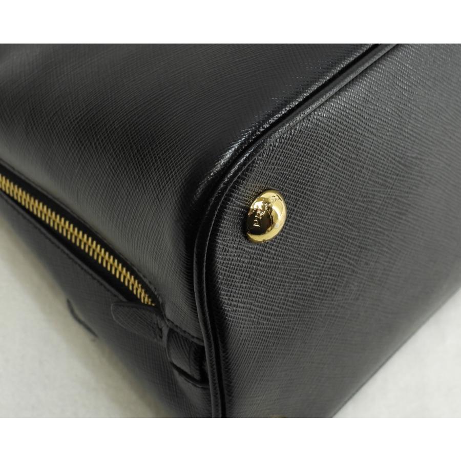SAFFIANO（PRADA） プラダ ハンドバッグ 三角ロ サフィアーノレザー黒