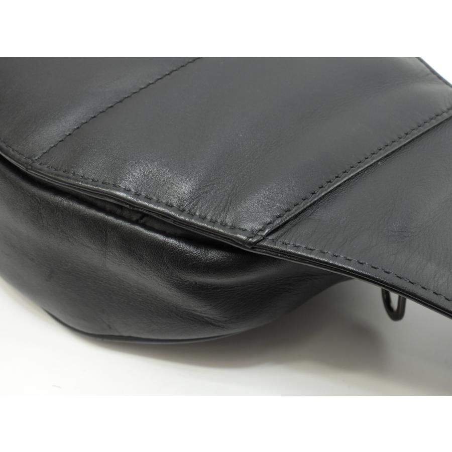 BOTTEGA VENETA（ボッテガ・ヴェネタ） ボディバッグ イントレチャート
