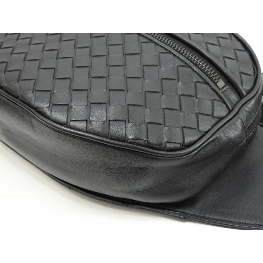 BOTTEGA VENETA（ボッテガ・ヴェネタ） ボディバッグ イントレチャート