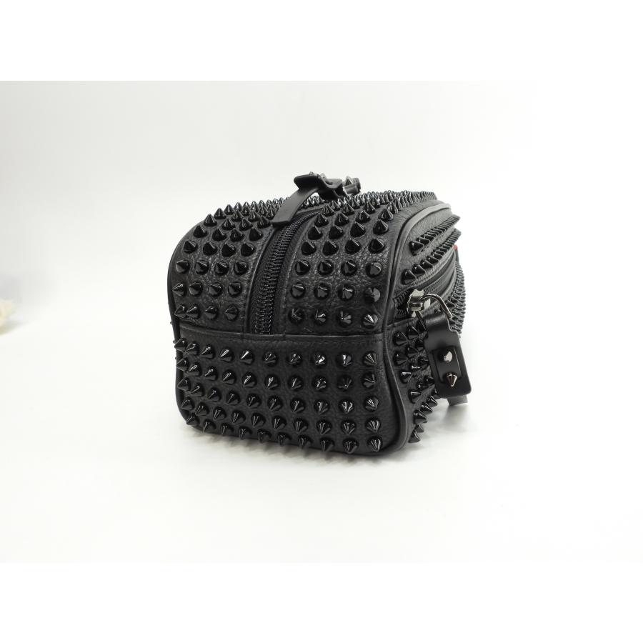 Christian Louboutin（クリスチャンルブタン） クラッチバッグ Blaster