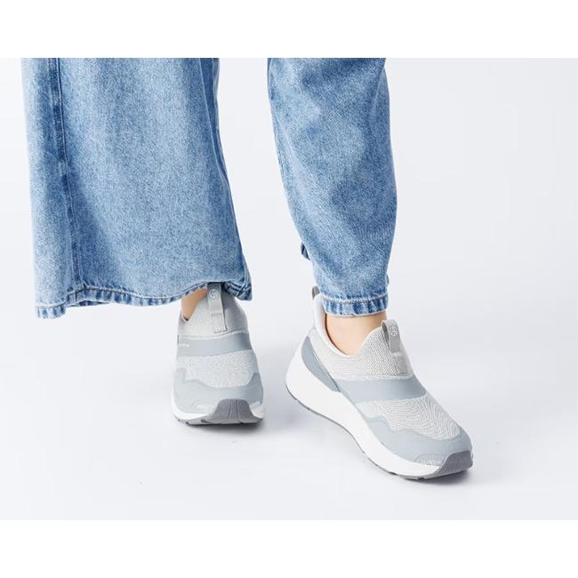 お値下げ【新品】共同開発ASAHI FOOTCARE スニーカー ホワイト23㎝ ASAHI FOOTCARE アサヒ フットケア スリッポン スニーカー メンズ
