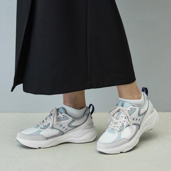 ASICS（アシックス） スニーカー レディース 歩きやすい 滑らない 軽量