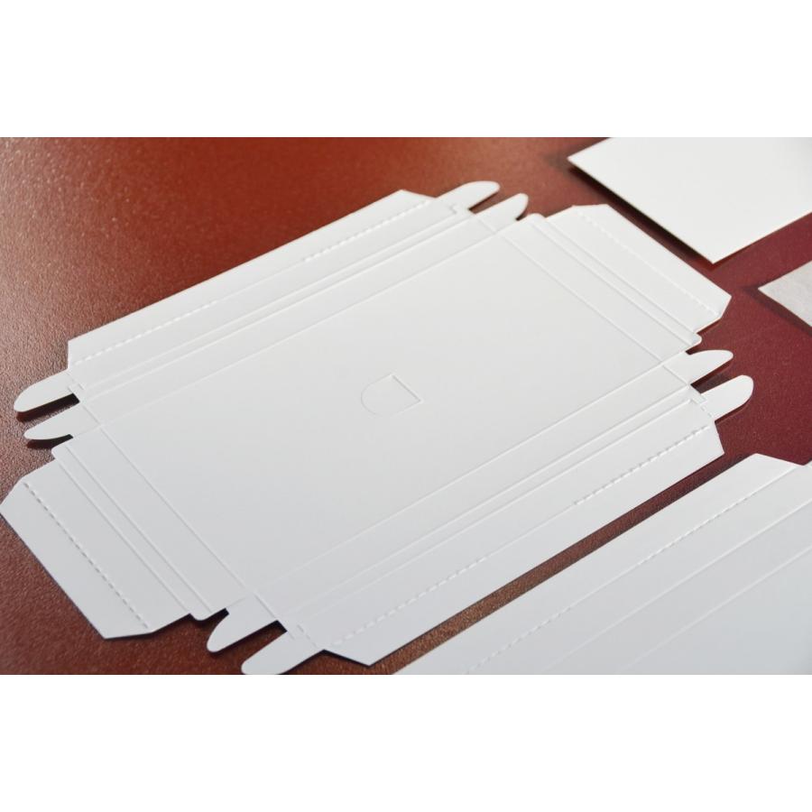 商品券箱 艶無し完成品１００個売 艶無し白箱 金箔押し 雲竜和紙と台紙付 ギフトカードケース ギフト券箱 商品券箱１個３９ ８円 Shouhinken 箱屋紙工房 通販 Yahoo ショッピング