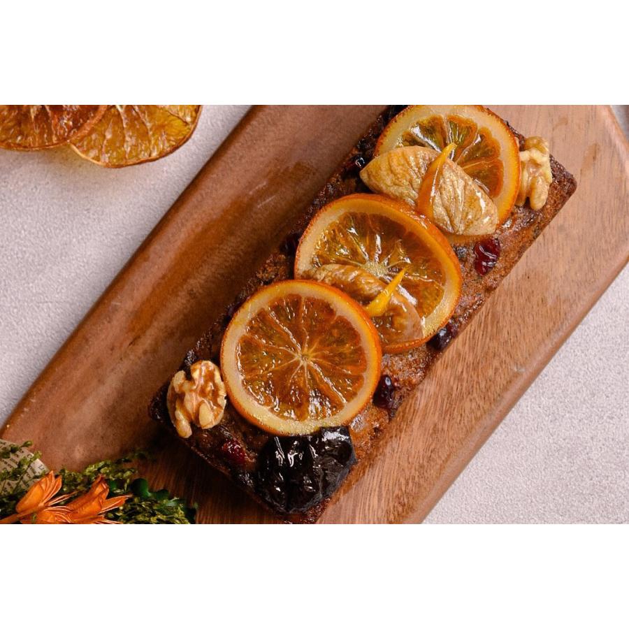 牛肉とドライフルーツの熟成種 「クラシックフルーツケーキ＜桐箱入