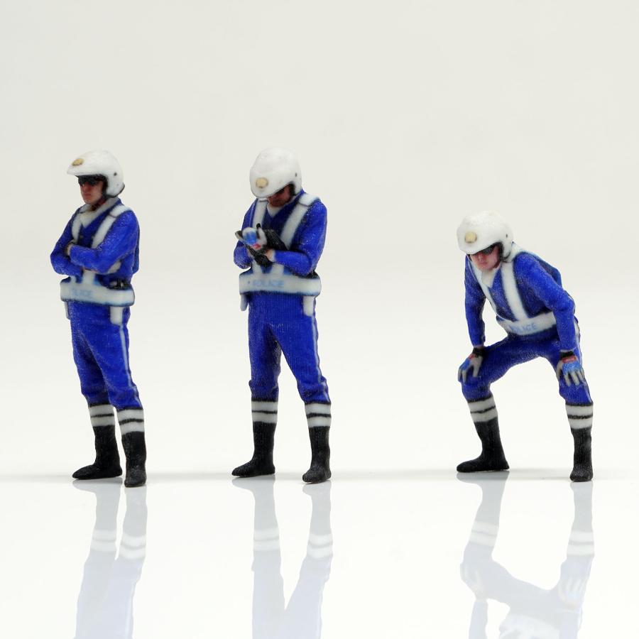 figreal 1/43白バイ隊員001 3体 彩色済みフィギュア : 箱庭技研 - 通販