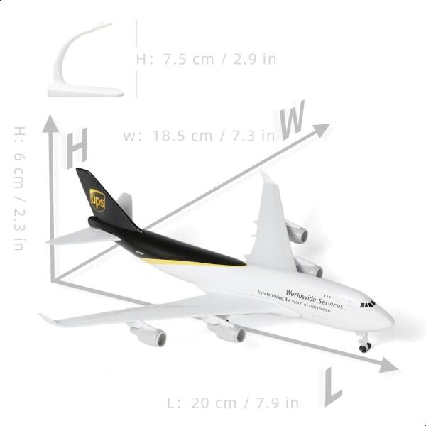 QIYUMOKE 1/300スケール 747 UPS対応 ダイキャストメタル飛行機モデル