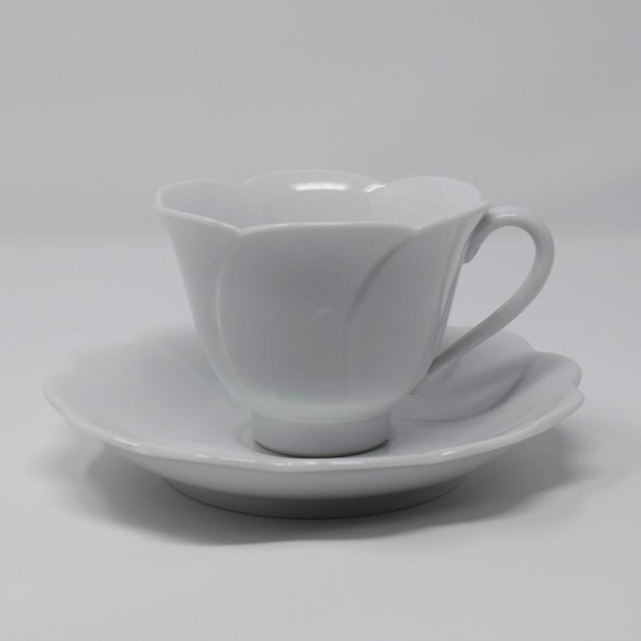 有田焼 博泉窯 白磁花型コーヒー碗 シンプル きれいな白磁 贈り物 ギフト コーヒーカップ 02 有田焼窯元創作陶芸博泉窯 通販 Yahoo ショッピング